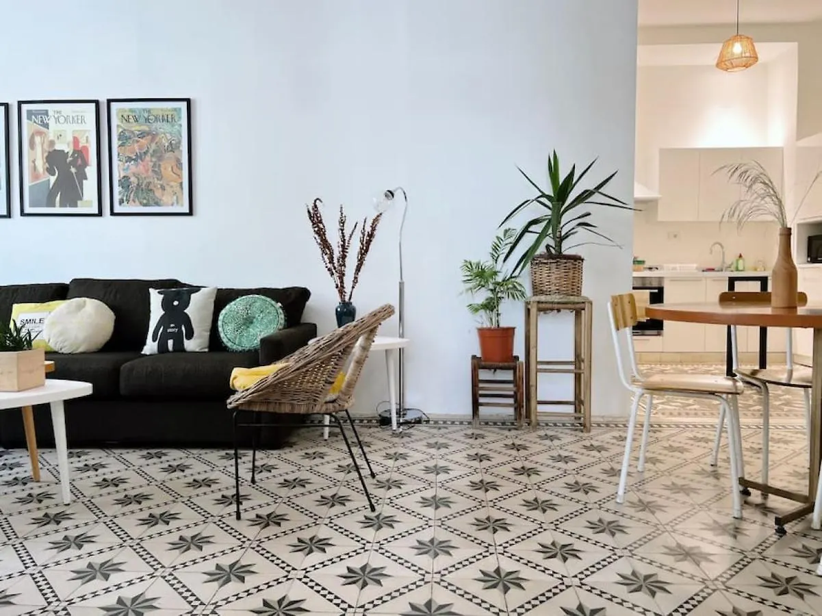 Vintage Apt 4Br Mar Mikhael Beirut