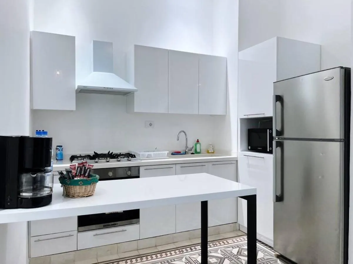Vintage Apt 4Br Mar Mikhael Bejrut Liban
